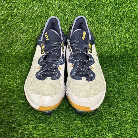 Size 12 - Mens Under Armour Harper 8 Elite TPU Baseball Cleats - 3026591-102 - Picture 3 of 7